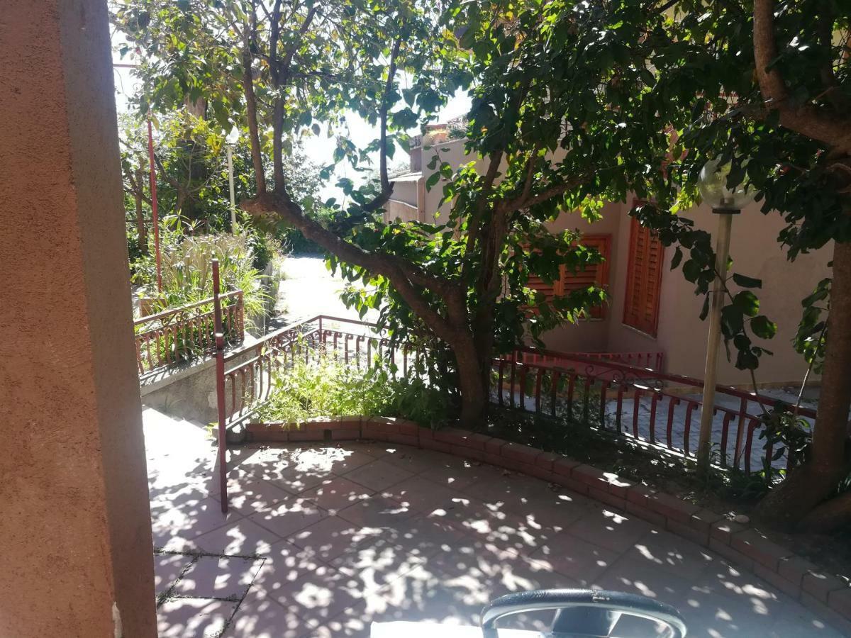 Elegance Apartment Taormina Летоянні Екстер'єр фото